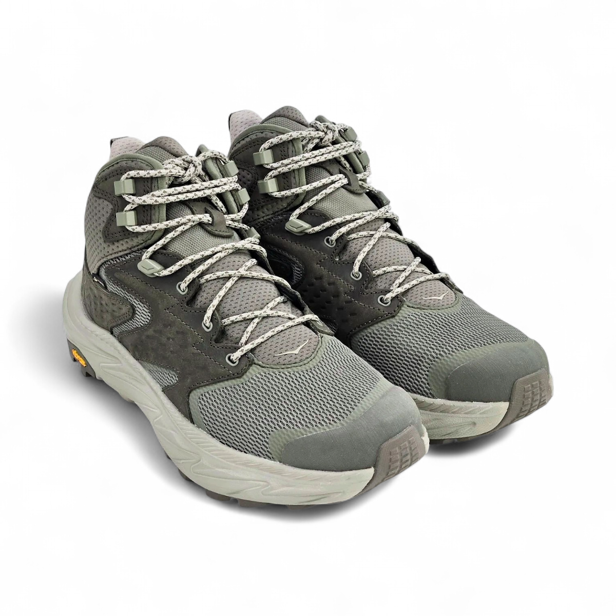Hoka One One Men\'s Anacapa 2 Mid GTX Gore-Tex Hiking‎ Shoes MENS 7 D Cut in half: Hoka Anacapa 2 Mid GTX Review (2025) | RunRepeat main image 4